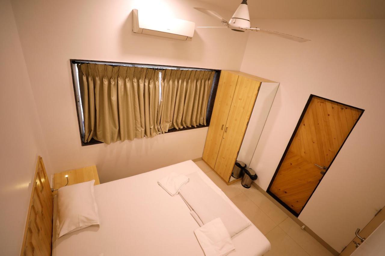Nap Manor Hostels Bombay Eksteriør billede