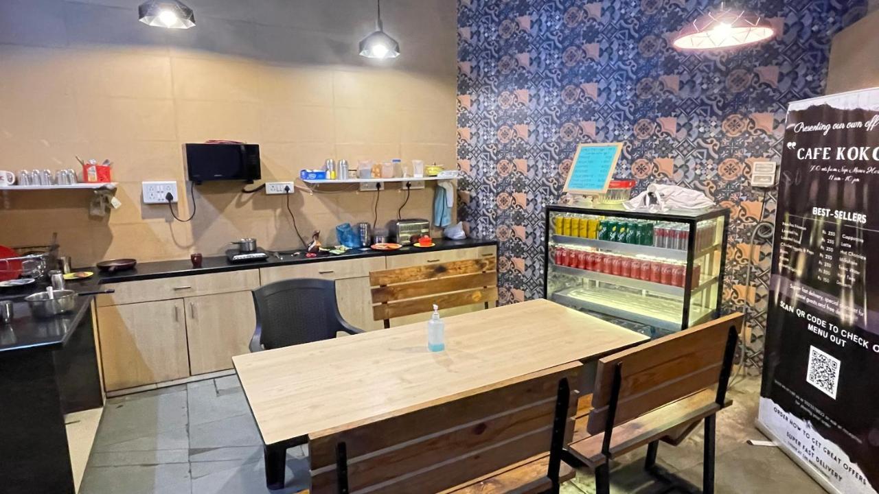 Nap Manor Hostels Bombay Eksteriør billede